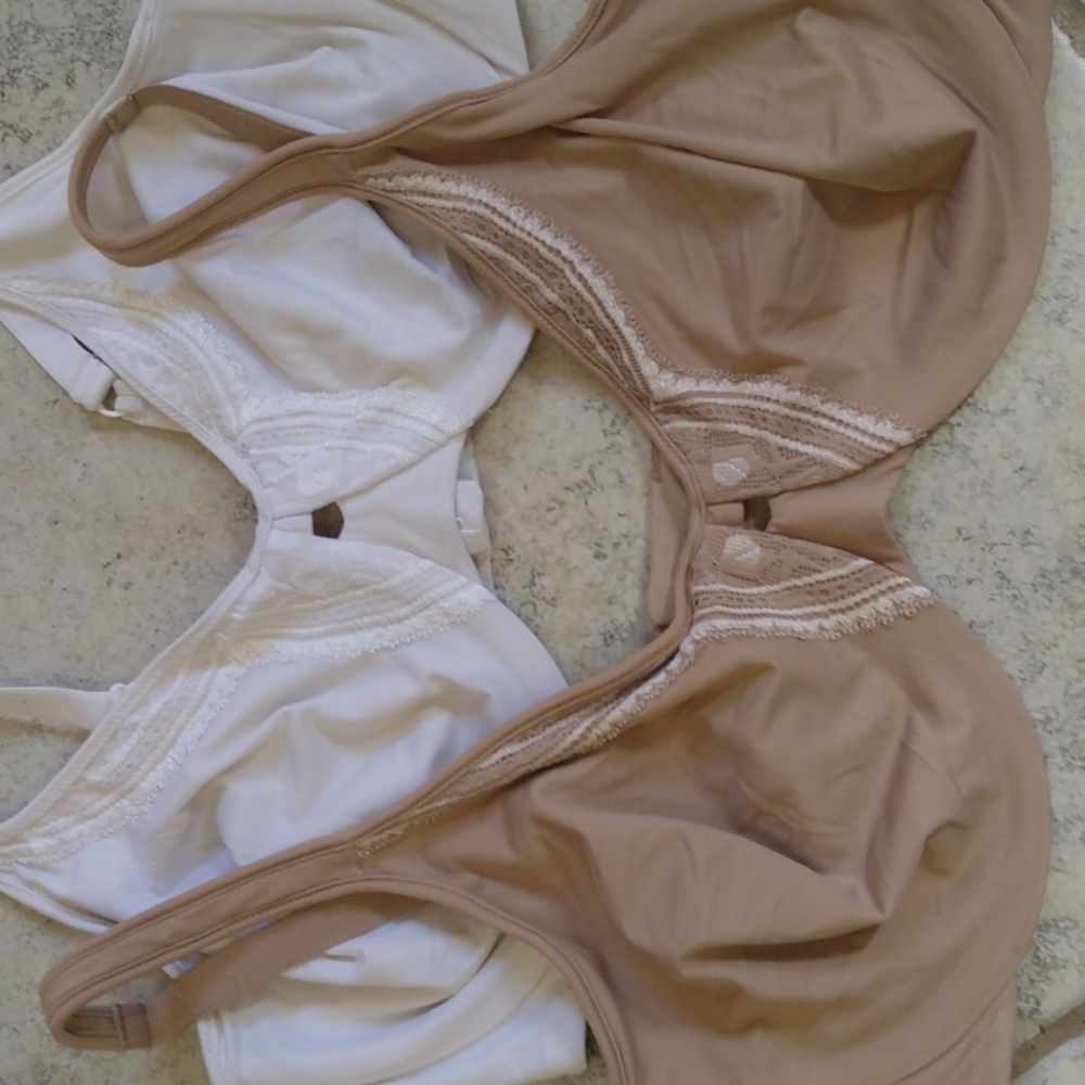 Olga | Set of 2 Butterfly Effect Minimizing Bras 42D